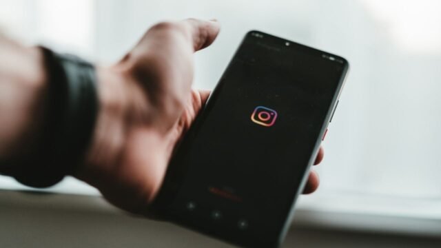 Instagram May Soon Bring ‘Pin Posts’ Feature for Its Users 1