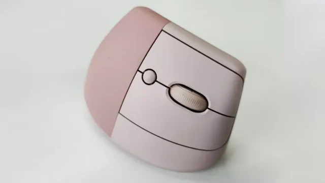 Vertical Ergonomic Mouse 2