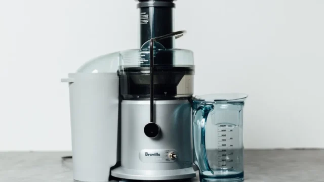Breville JE98XL Juice Fountain Juice Extractor