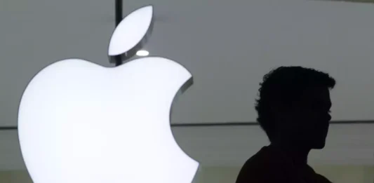 Apple introduces self restore for MacBooks