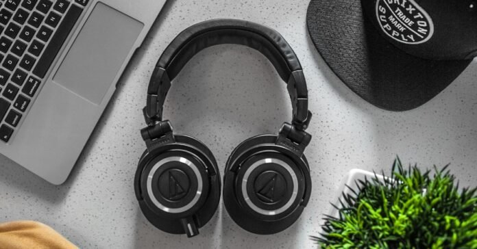 Best Headphones to Buy in All Budgets This Festive Season