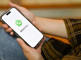 WhatsApp Has Stopped error